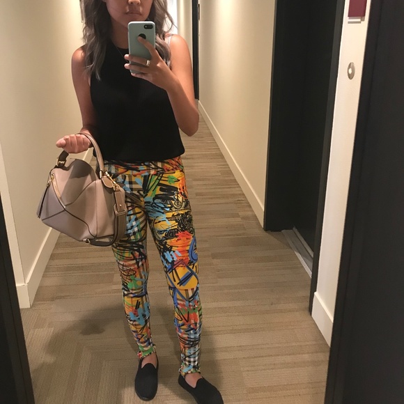 Burberry Graffiti Print Check Jersey Leggings - Picture 7 of 7